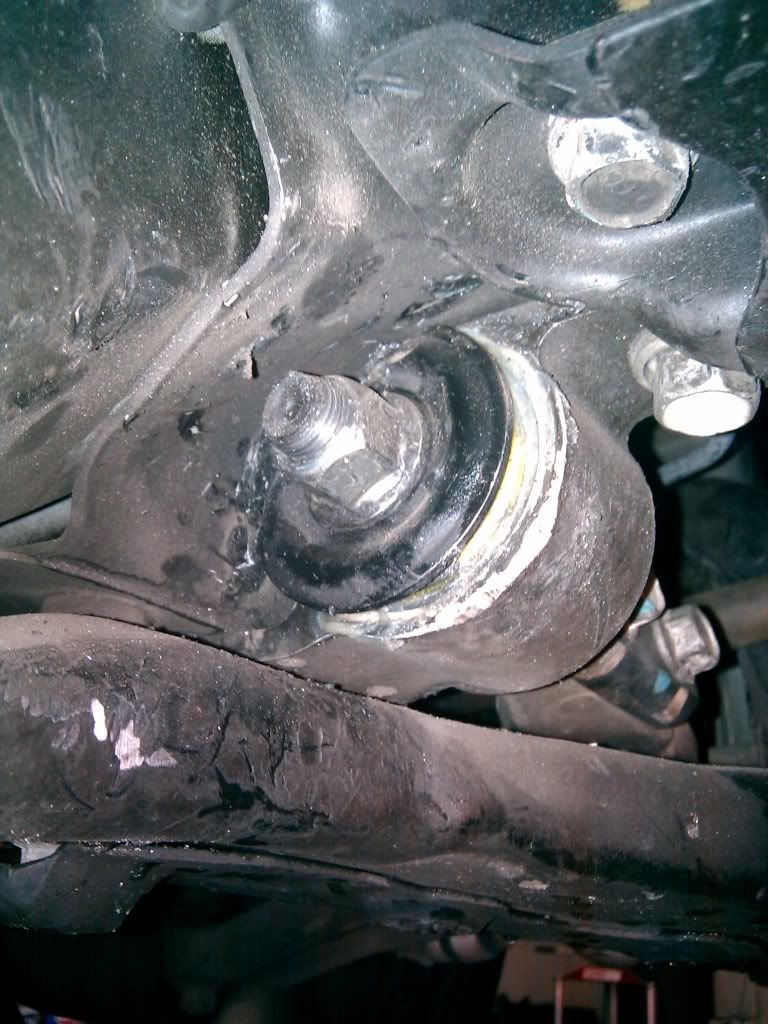 Suspension/Stiffening Whiteline Offset Caster Bushings KCA375 Fix