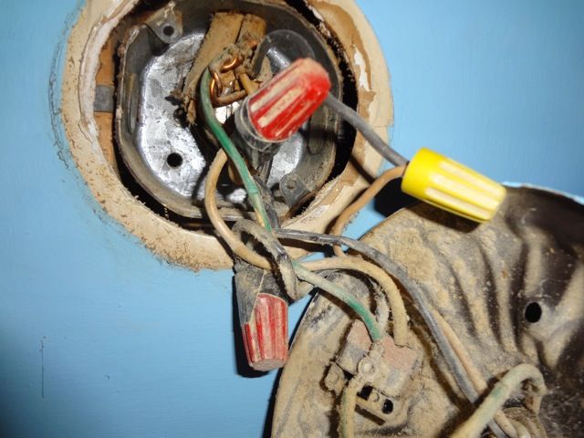 Simple (To You) Wiring Question - Homesteading Questions