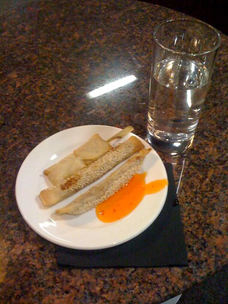 FOODLOUNGET1.jpg