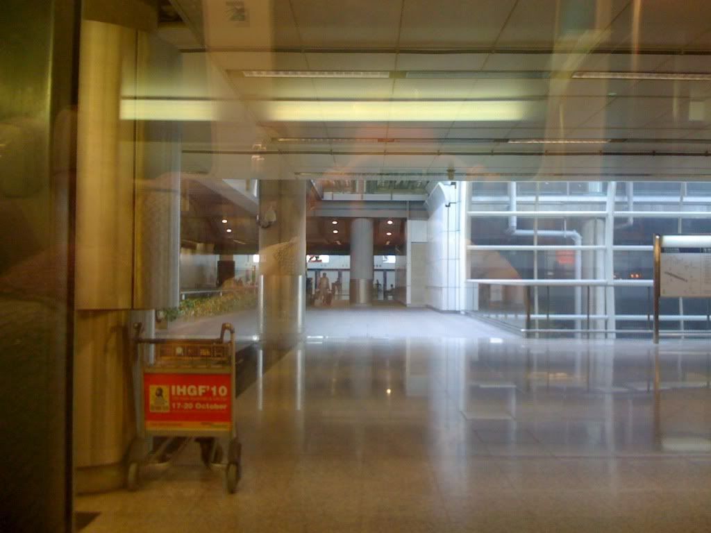 HKGAIRPORTTRAIN.jpg