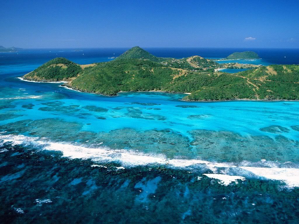 UnionIslandGrenadineArchipelagoLess.jpg
