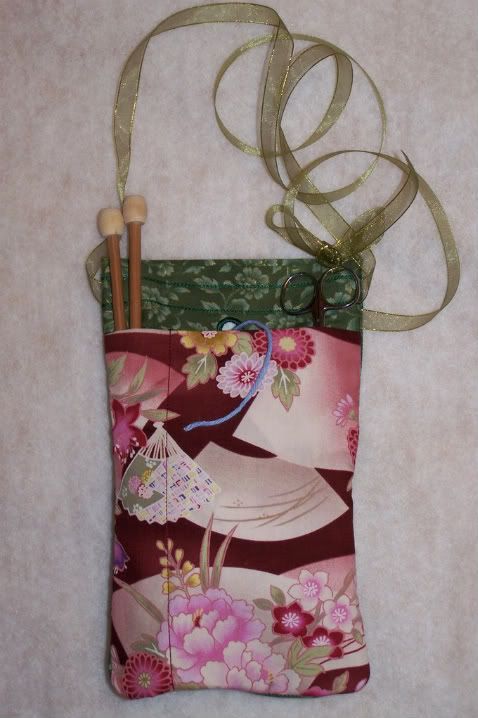 bag to hold knitting supplies