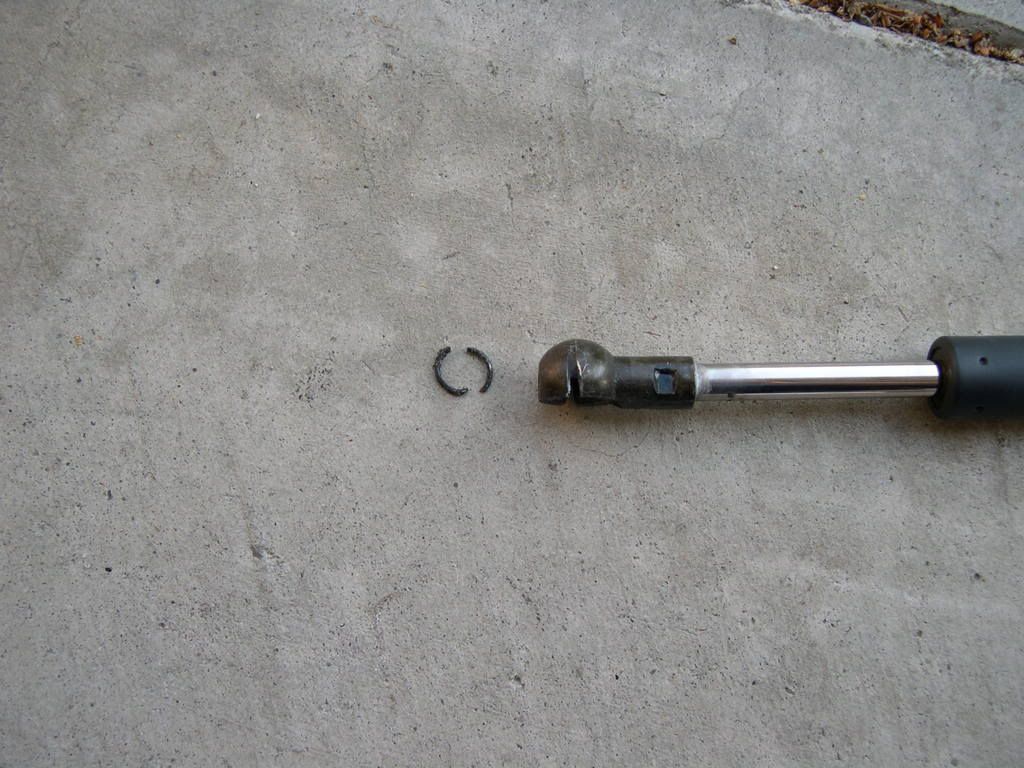 Replacing Trunk Supports/Struts | NSX Prime