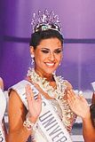 Yessica Mouton Gianella was crowned Miss Universo Bolivia 2011