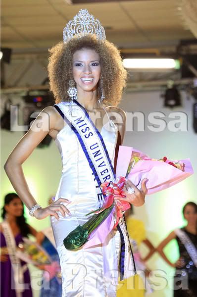 Keylin Suzette Gomez - Miss Un iverso Honduras 2011