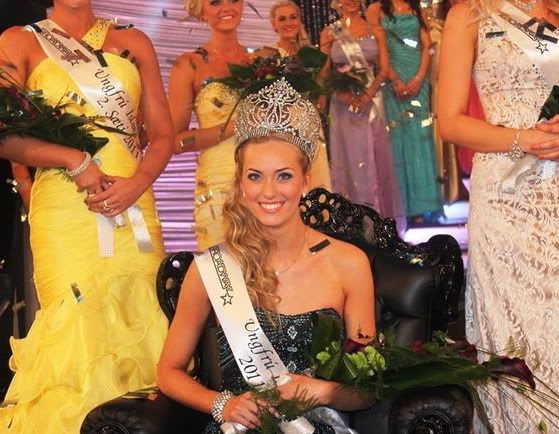 Sigrún Eva Ármannsdóttir Crowned Ungfrú Ísland 2011 (Miss Iceland 2011)