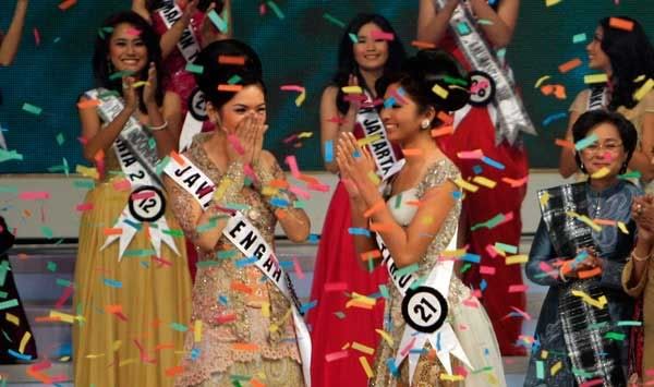 Maria Selena crowned Puteri Indonesia 2011