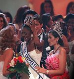 Wendy Fitzwilliam - Miss Universe 1998