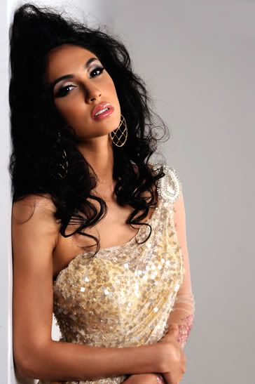  Malaysia - Deborah Henry - Miss Universe 2011 Contestants