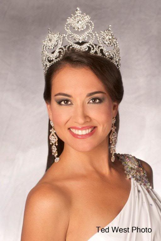 April Lufriu, Mrs America (United States) Crowned Mrs. World 2011