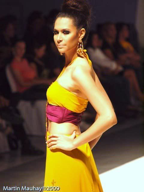 Gwendoline Ruais - Miss World Philippines 2011