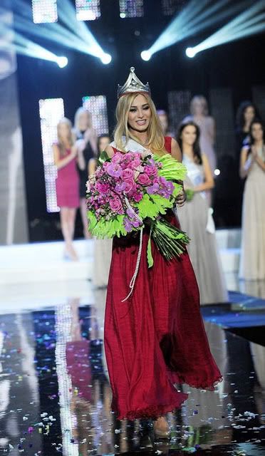 Marcelina Zawadzka Crowned Miss Polonia 2011 (Miss Universe Poland 2012)