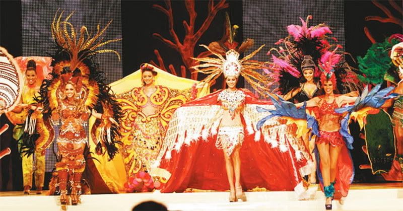 Miss Curacao, Evalina Van Putten Crowned Reina Hispanoamericana 2011