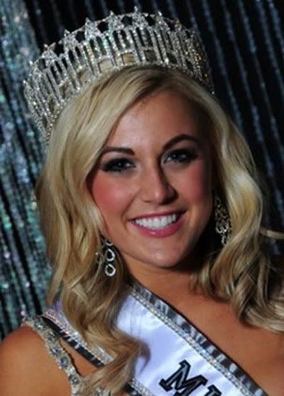 Rebecca Hodge Crowned Miss Iowa USA 2012