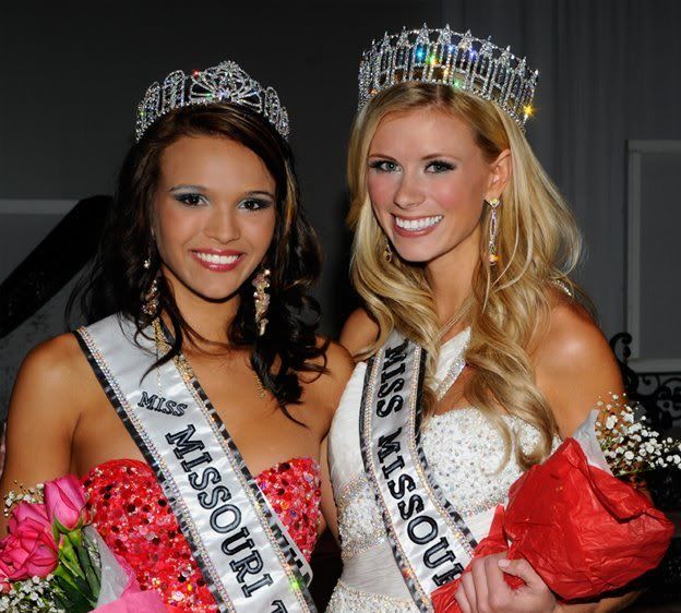 (R) Jayde Ogle Miss Missouri Teen USA 2012 and (L) Katie Kearney Miss Missouri USA 2012