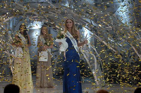 Sarah Ćosić was name Miss Universe Croatia 2009