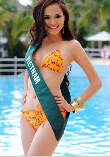 Lưu Thị Diễm Hương of Vietnam wins the Best in Swimsuit of Miss Earth 2010