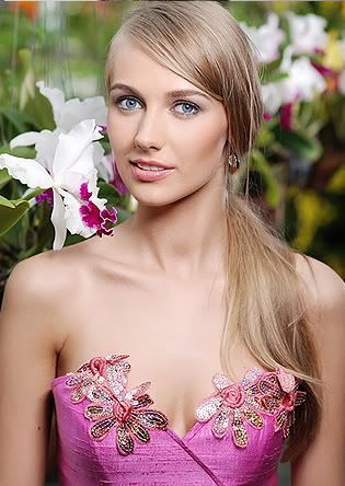Global Miss Contest: Zaneta Sitko - Miss Poland International 2010