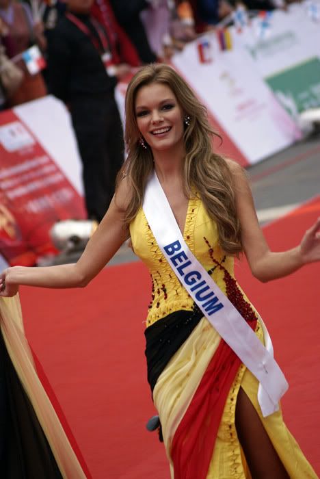 miss international 2010 national costume belgium claudia scheelen