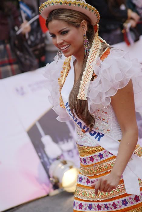 miss international 2010 national costume ecuador andrea suarez