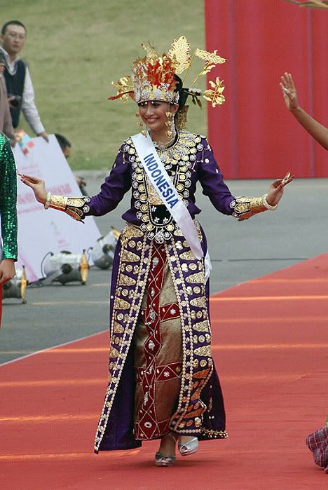 miss international 2010 national costume indonesia zukhriatul hafizah