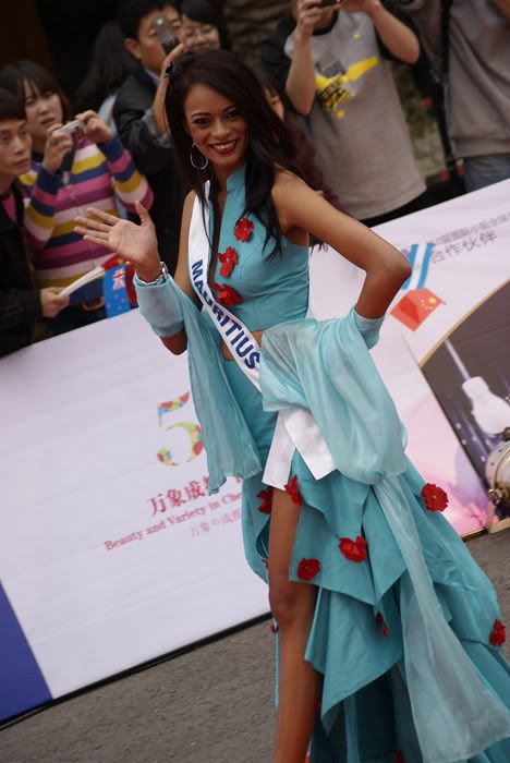 miss international 2010 national costume mauritius anais veerapatren