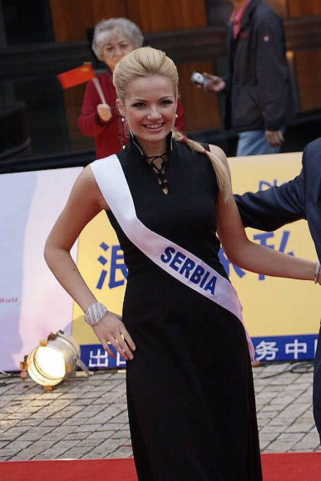 miss international 2010 national costume serbia anja saranovic