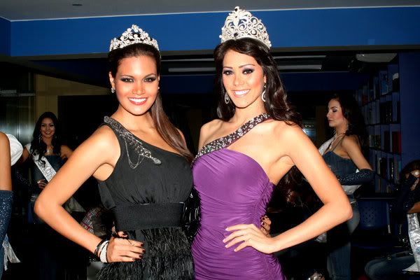 Miss Perú World 2009, Claudia Carrasco & Miss Perú Universe 2009, Karen Schwarz
