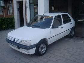 Peugeot_205_4_g.jpg