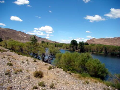 Chimehuin River, from the bus