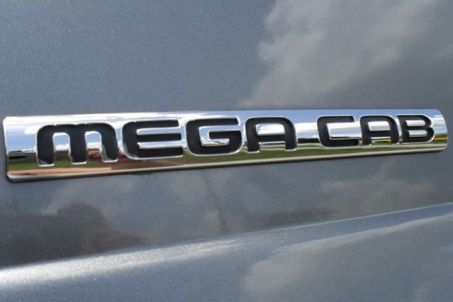 2006Dodge032.jpg