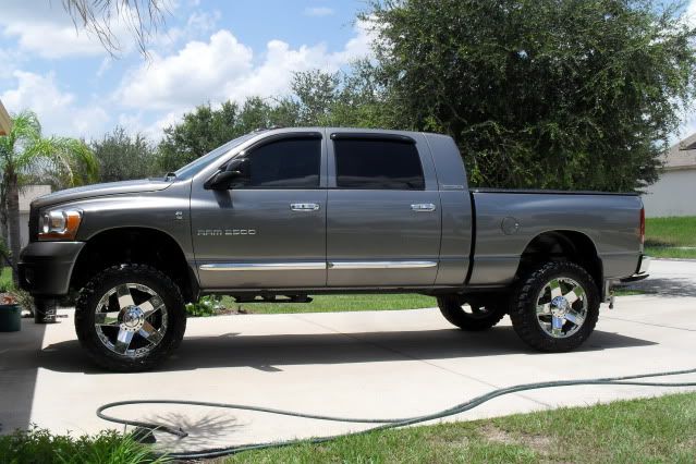 2006Dodge034.jpg