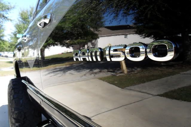 Dodge1500038.jpg