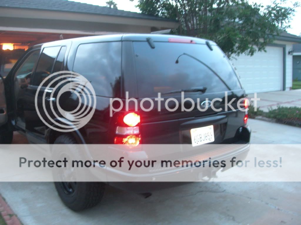 2003 Ford explorer tail lights stay on #9